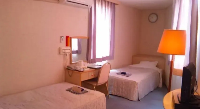 Okierabu Floral Hotel, Prenota Hotel Hotel a Kyushu con parcheggio, Parcheggio