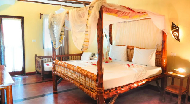 Samaki Lodge