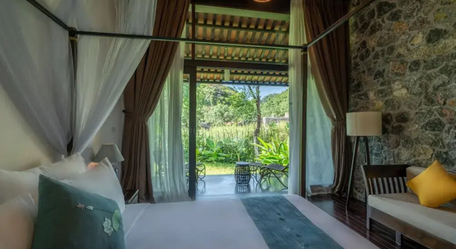Номер Deluxe Aravinda Resort Ninh Binh