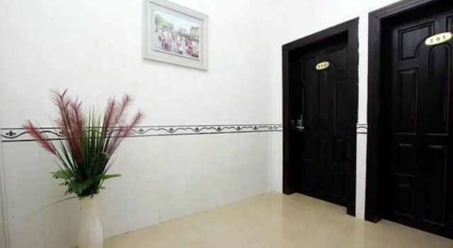 Yangshuo Travellers Land Youth Hostel, Забронировать Хостел Хостелы Яншо, рядом с Парк Яншо, Хостел