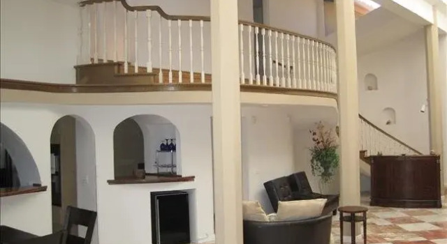 #417 - Oceanfront Escape Ten-Bedroom Holiday Home