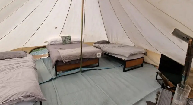 Dog Friendly Cozy Bell Tent With Log Burner, Book Feriehus Dwyran Anglesey