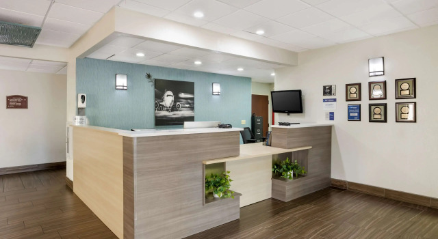 Best Western Plus Springfield Airport Inn