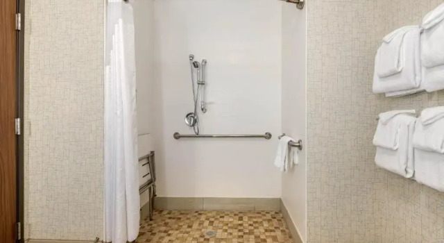 Номер Standard Holiday Inn Express & Suites - St. Petersburg - Madeira Beach by IHG