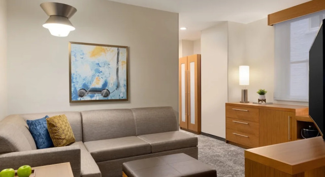 Номер High Floor Hyatt Place Houston Downtown