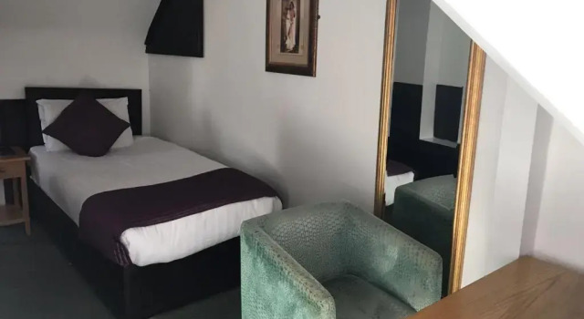 Одноместный номер Standard Harefield Manor Hotel