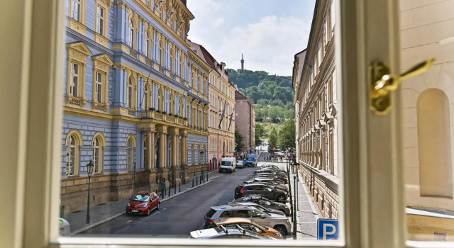 Apartment Nebovidy II - Free Parking - Air Conditioning, Забронировать Апартаменты/квартира Отели Праги с парковкой, рядом с Театр Svanda, Парковка