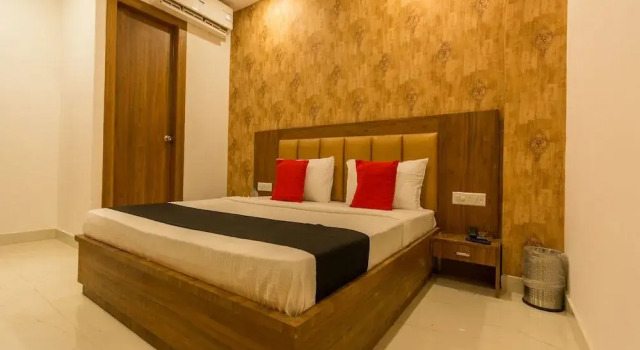 Capital O 44225 Neem Leaf, Book Hotel Patiala Punjab