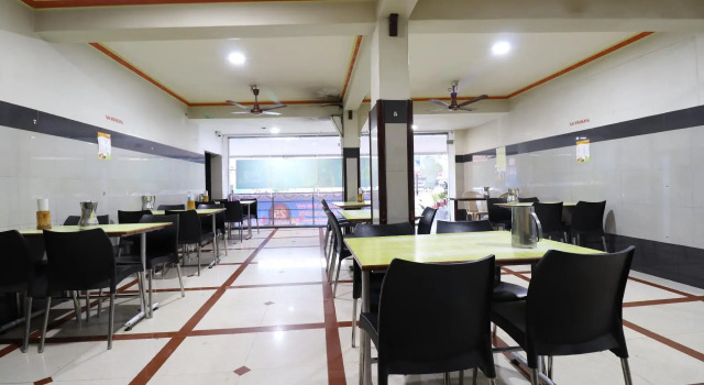 Hotel Surya, Rezervovat Hotel Arsikere Bangalore
