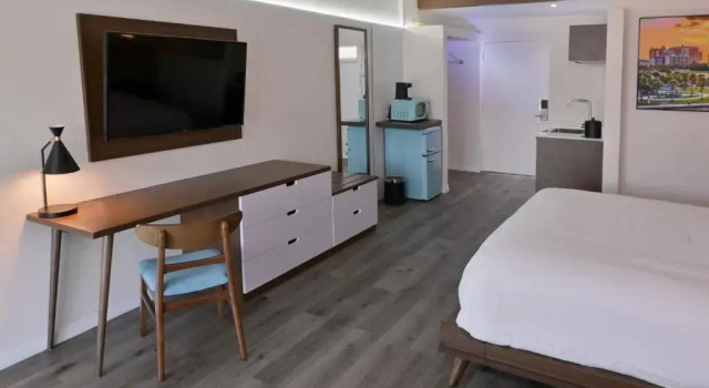 Номер Standard с видом на бассейн Golden Host Resort - Sarasota