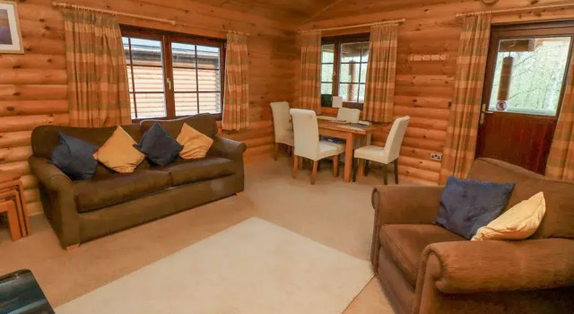 24 Lakeside Drive