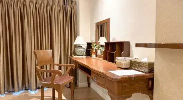 Номер Deluxe Kokhaburi Hotel
