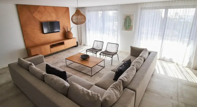 Апартаменты Luxury с балконом Central Beach Villas