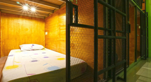 Kabin Kapsul Kayu jati I - Hostel, Book Hostel Jakarta Jakarta Province, near Arion Mall
