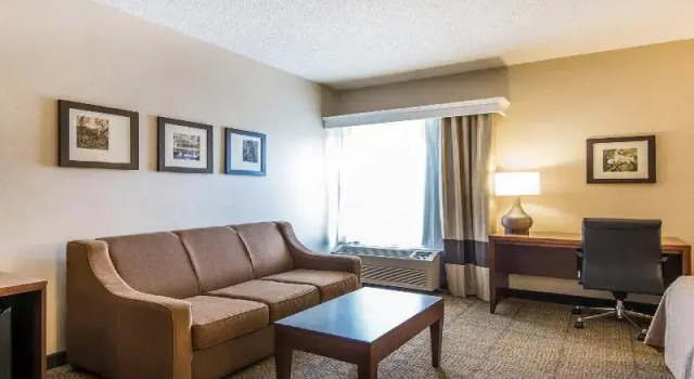 Люкс Quality Inn Cameron