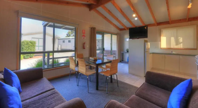 Семейный номер Standard с 3 комнатами Airport Tourist Village Melbourne