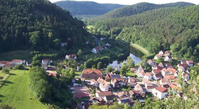 Апартаменты Ferienwohnung am Pfaffenfels