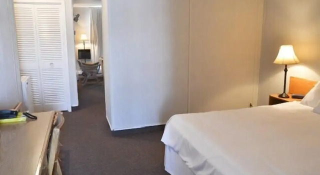 Люкс Standard Motel Cartier