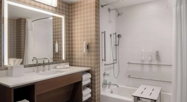 Четырёхместная студия Home2 Suites By Hilton Jacksonville Downtown