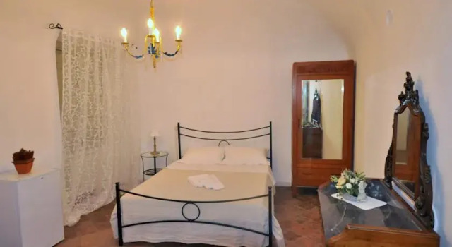 B&B Castello, Book Bed and Breakfast Tassarolo Piedmont
