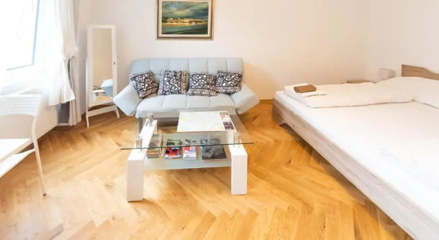 Студия Prater Studio next Fair, UN, WU and City Center