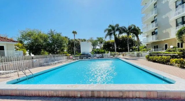 Penthouse 6 Panoramic Ocean Views Top Floor