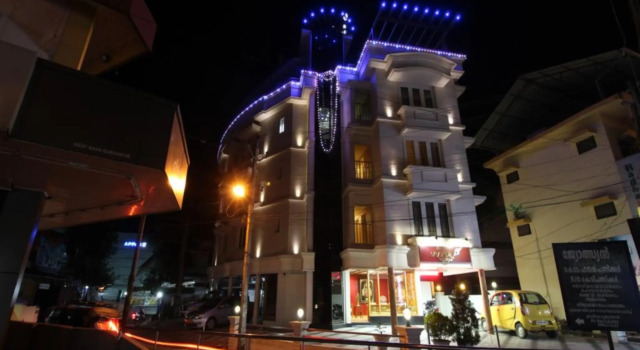Srivar Hotels