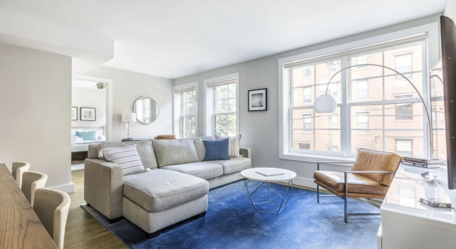 Апартаменты Deluxe Deedee's Lofts at Grove II