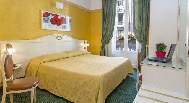 Charly Hotel