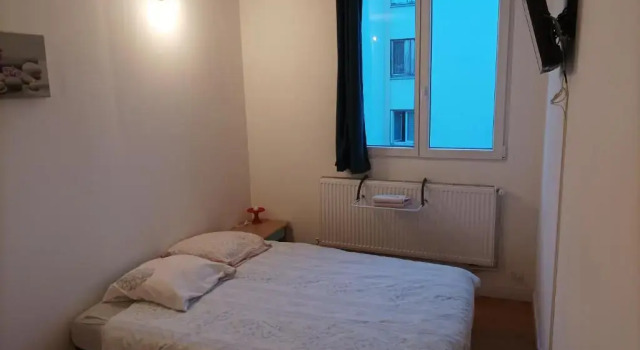 Chambre 14m² proche Saclay / Massy bus à 2' à pied
