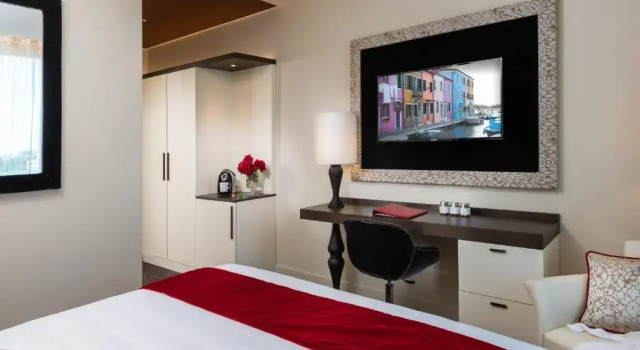 Двухместный номер Superior Leonardo Royal Hotel Venice Mestre