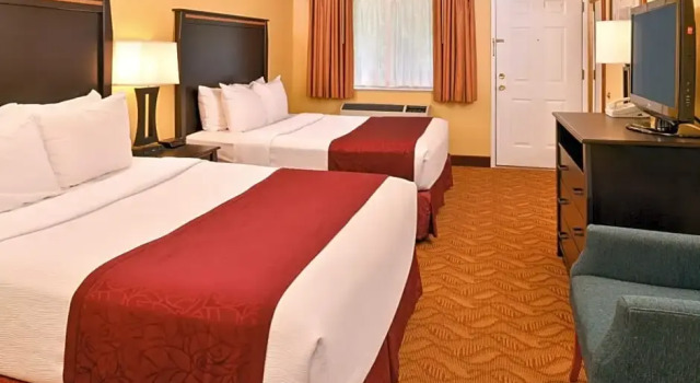 Четырёхместный люкс Цокольный этаж Best Western Durango Inn & Suites