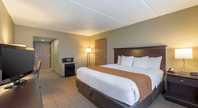 Люкс Business Comfort Suites Austin Airport