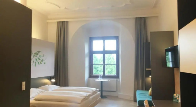 Четырёхместный номер Standard JUFA Hotel Stift Gurk