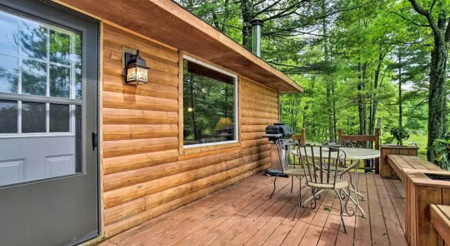 Burns Lake Cabin w/ Dock, Fire Pit, Rowboat & More, Prenota Casa vacanze Cottage a Hayward, Cottage