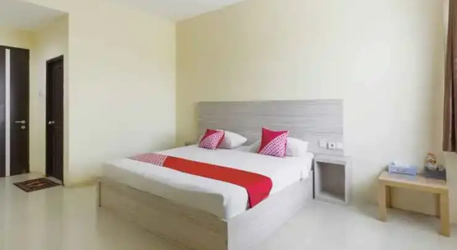 OYO 3343 Sunrise Hotel, Prenota Hotel Hotel a Kalimantan con parcheggio, Parcheggio