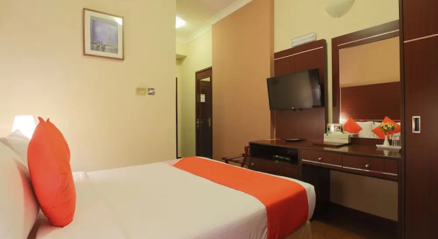 OYO 332 Syaj Hotel