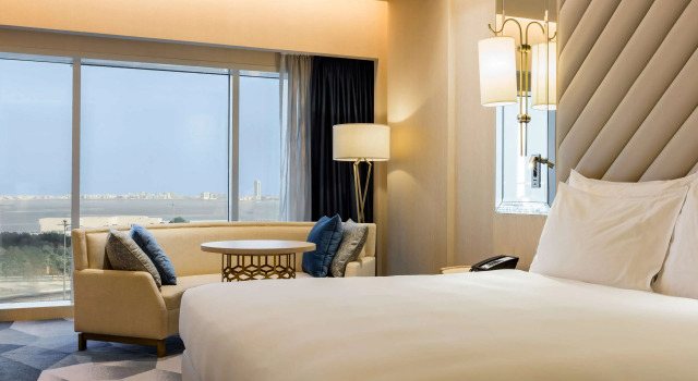 Номер Executive The Diplomat Radisson Blu Hotel Residence & Spa