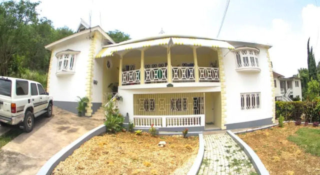 Dironche Villa-Porto Bello