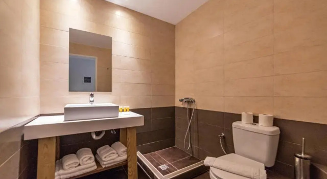 Трёхместный номер Standard с видом на бассейн Cameo Beach Resort
