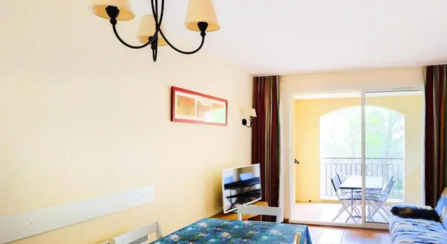 Village Pont Royal en Provence - maeva Home - Appartement avec clim mobile 2 pièces 4 personnes - Prestige MAE-2180, Забронировать Апартаменты/квартира Мальмор Буш-дю-Рон