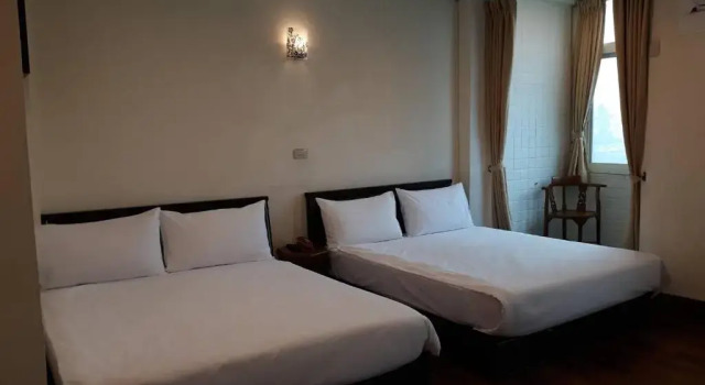 Четырёхместный номер Deluxe Malaya Guest House