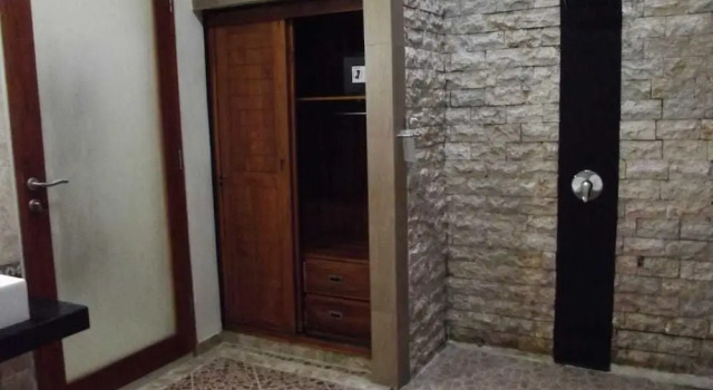 Семейная вилла с 5 комнатами Intan Legian Seminyak Villa