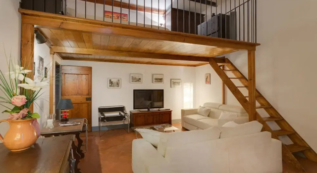 Casa de Peruzzi, Забронировать Отель Флоренция Тоскана, рядом с Дом Буонаротти
