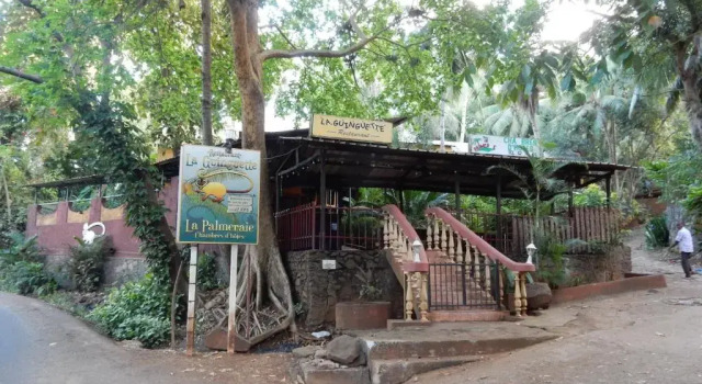 Sarl Mayoume, Rezerwuj Hotel Mamoudzou Mayotte