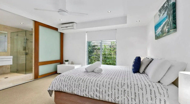 Depper St Large Luxury Residence Entire House, Prenota Hotel Sunshine Beach 