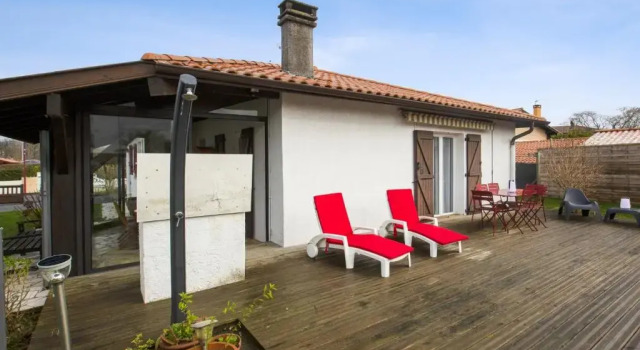 Коттедж Charming house with pool & veranda in Tarnos 10 min to the beach - Welkeys