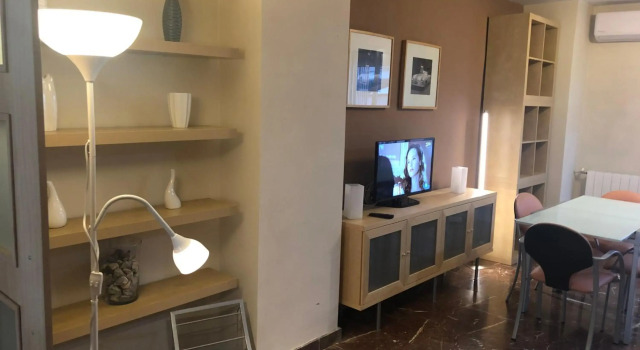 Constitución Suite Confort D, Забронировать Отель Гранада Granada Province, рядом с Музей народных традиций и искусств Los Tiros de Granada