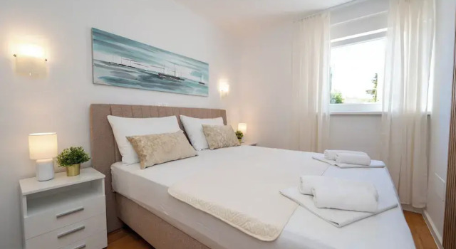 Апартаменты Deluxe Funtastic Apartment with Private Heated Pool