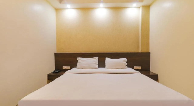 FabHotel Silver Grand By Shelter